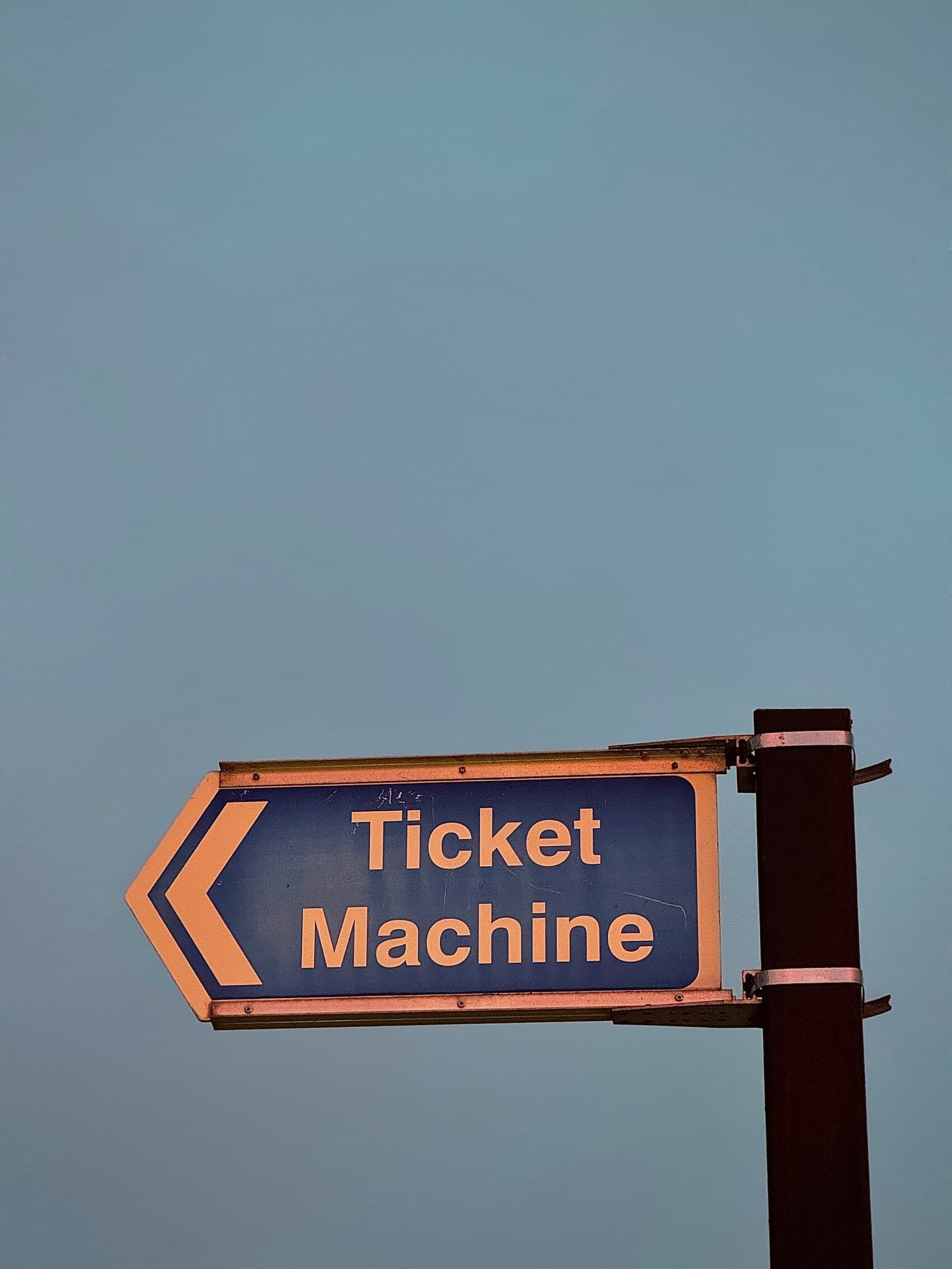 Java Multithreading Ticket Booking